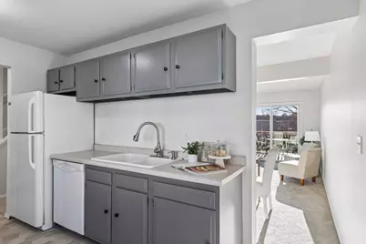 411 Dorland Place, Maplewood, MN 55119 - Photo 9