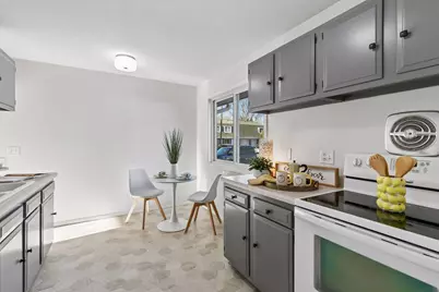 411 Dorland Place, Maplewood, MN 55119 - Photo 3