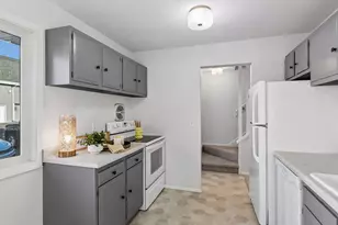 411 Dorland Pl, Maplewood, MN 55119 - Photo 11