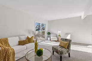 411 Dorland Pl, Maplewood, MN 55119 - Photo 1