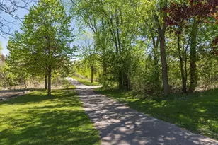 411 Dorland Pl, Maplewood, MN 55119 - Photo 33