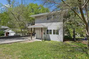 211 Belvidere St E, Saint Paul, MN 55107 - Photo 3