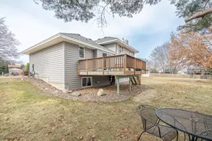 1817 Ruby Cir, Shakopee, MN 55379 - Photo 33