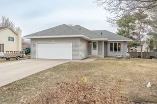 1817 Ruby Cir, Shakopee, MN 55379 - Photo 1