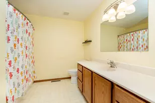 1817 Ruby Cir, Shakopee, MN 55379 - Photo 19