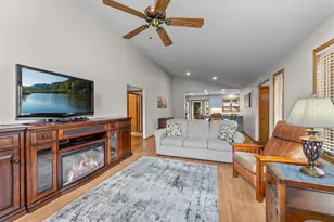 420 Village Ct, Cambridge, MN 55008 - Photo 7