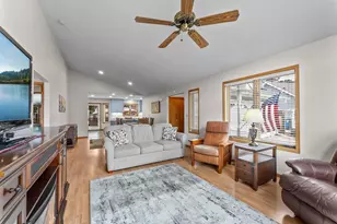 420 Village Ct, Cambridge, MN 55008 - Photo 7