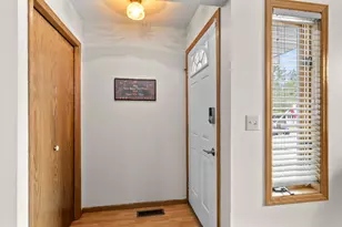 420 Village Ct, Cambridge, MN 55008 - Photo 3