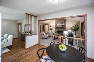5409 Miracle Ln, Minnetonka, MN 55345 - Photo 3