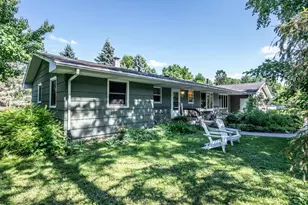 5409 Miracle Ln, Minnetonka, MN 55345 - Photo 1