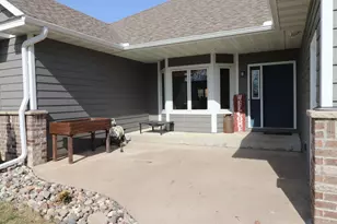 211 8th Ave NW, New Prague, MN 56071 - Photo 3