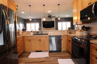 211 8th Avenue NW, New Prague, MN 56071 - Photo 9