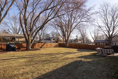 7404 Laredo Drive, Chanhassen, MN 55317 - Photo 9