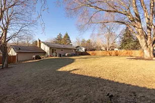 7404 Laredo Dr, Chanhassen, MN 55317 - Photo 27