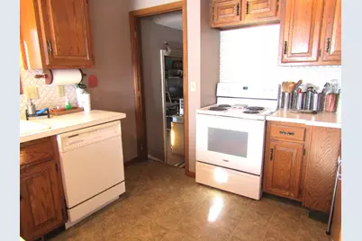 141 Summit Avenue, Montevideo, MN 56265 - Photo 5