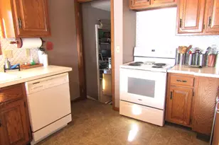 141 Summit Ave, Montevideo, MN 56265 - Photo 5