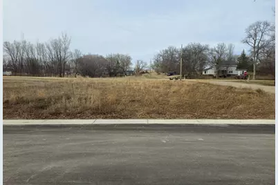 213 4th Avenue NE, Pelican Rapids, MN 56572 - Photo 1