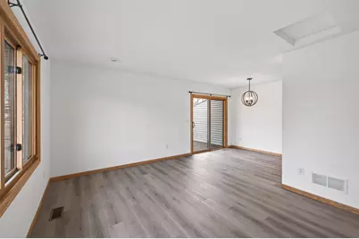 5127 84th Court N, Brooklyn Park, MN 55443 - Photo 5