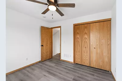 5127 84th Court N, Brooklyn Park, MN 55443 - Photo 17