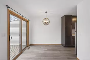 5127 84th Ct N, Brooklyn Park, MN 55443 - Photo 9