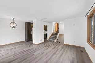 5127 84th Ct N, Brooklyn Park, MN 55443 - Photo 9