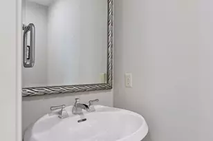 2726 Humboldt Ave S, Minneapolis, MN 55408 - Photo 11