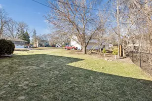 3409 Maplewood Dr, Saint Anthony, MN 55418 - Photo 33