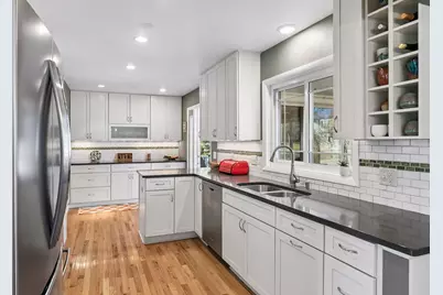 3409 Maplewood Drive, Saint Anthony, MN 55418 - Photo 9