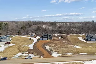 739 Magoo Rd, Hudson, WI 54016 - Photo 3