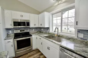 613 7th St S, Sartell, MN 56377 - Photo 5