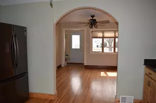 213 Brown St W, Comfrey, MN 56019 - Photo 3