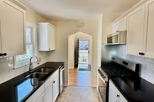 993 Roma Ave, Roseville, MN 55113 - Photo 5