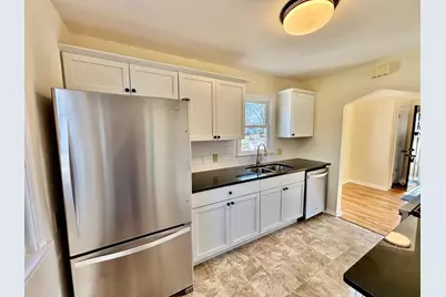 993 Roma Avenue, Roseville, MN 55113 - Photo 3