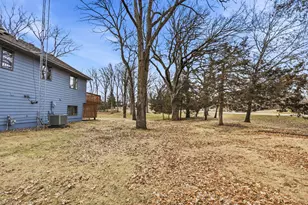 302 N Hickory St, Royalton, MN 56373 - Photo 35