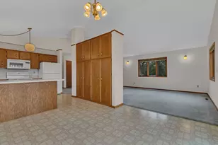 302 N Hickory St, Royalton, MN 56373 - Photo 13