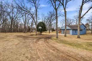 302 N Hickory St, Royalton, MN 56373 - Photo 37