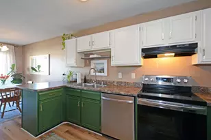 711 E 145th St, Burnsville, MN 55337 - Photo 11