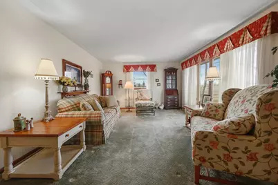 635 Edgemont Drive NE, Saint Cloud, MN 56304 - Photo 5