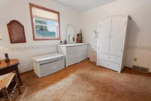 635 Edgemont Dr NE, Saint Cloud, MN 56304 - Photo 25