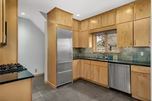 2414 W 54th St, Minneapolis, MN 55410 - Photo 9