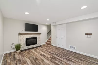 1946 Dupont Avenue S, Minneapolis, MN 55403 - Photo 23