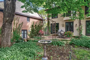 1946 Dupont Ave S, Minneapolis, MN 55403 - Photo 29