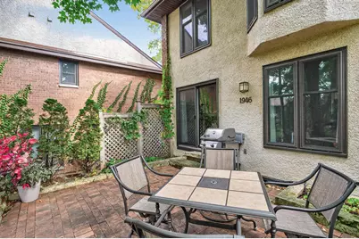 1946 Dupont Avenue S, Minneapolis, MN 55403 - Photo 27