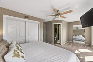 1946 Dupont Ave S, Minneapolis, MN 55403 - Photo 15