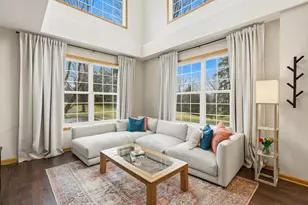 15107 Dunwood Trail, Apple Valley, MN 55124 - Photo 7