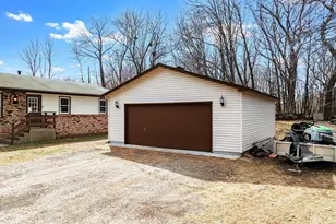 18316 Everglade Dr NE, Wyoming, MN 55092 - Photo 3