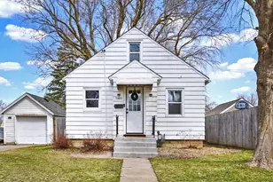 1801 E Oakland Ave, Austin, MN 55912 - Photo 3