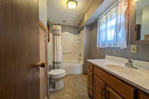 323 10th St N, Breckenridge, MN 56520 - Photo 9