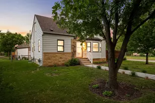 4000 Welcome Ave N, Robbinsdale, MN 55422 - Photo 3