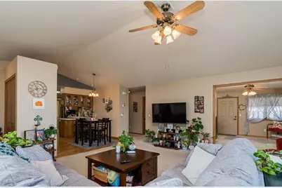 2338 Hoffman Path, Mankato, MN 56001 - Photo 7